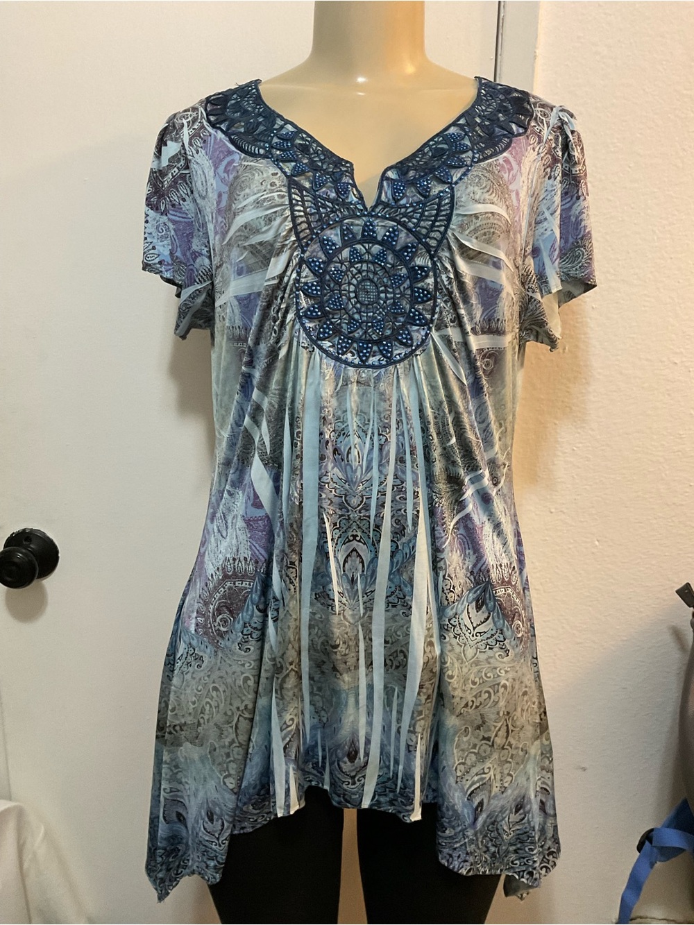 World Unity women’s Y2K boho Blue Paisley Tunic Top size M